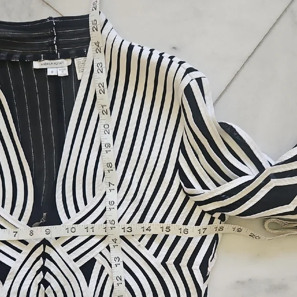 Andrea Roseti Black and White Patterned Top and Jacket Set - Picture 3 of 12
